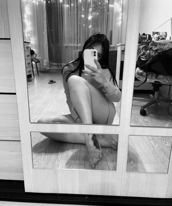 Лиана, 24 года, 2 размер груди